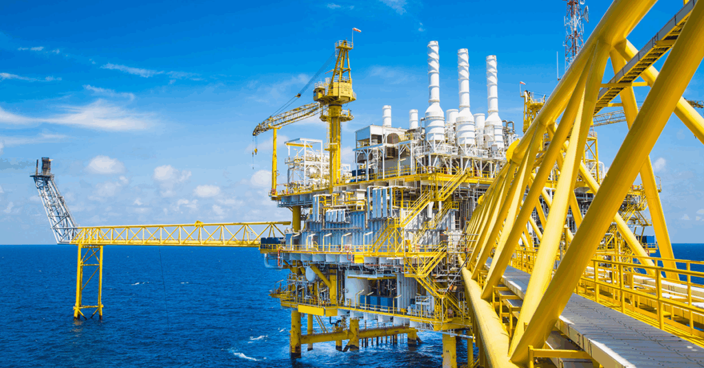 oil rig in the middle of the ocean